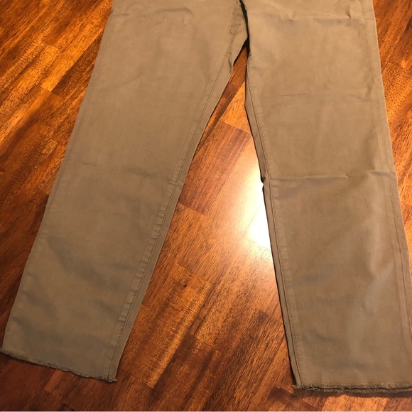 NWT $225 Rag + Bone Buckley Chino with Raw Hem in Olive - size 25! - Picture 9 of 13